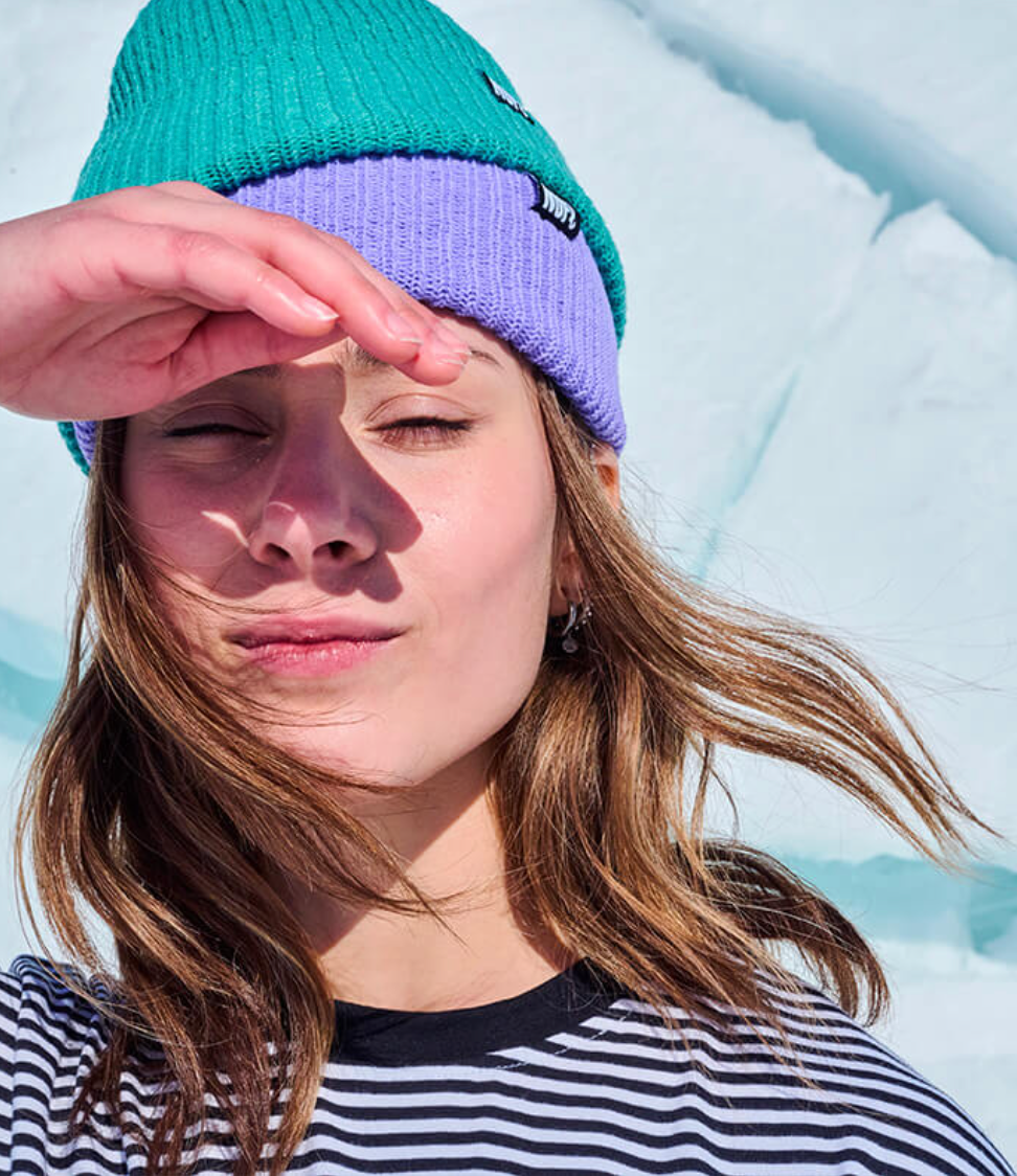 femme avec tuque nopé
