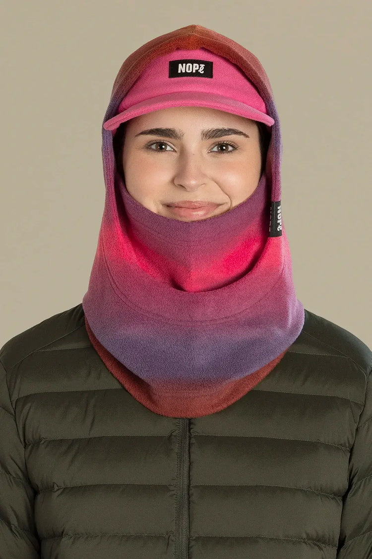 capuche pour adulte nopé de couleur aube avec casquette polaire rose néon