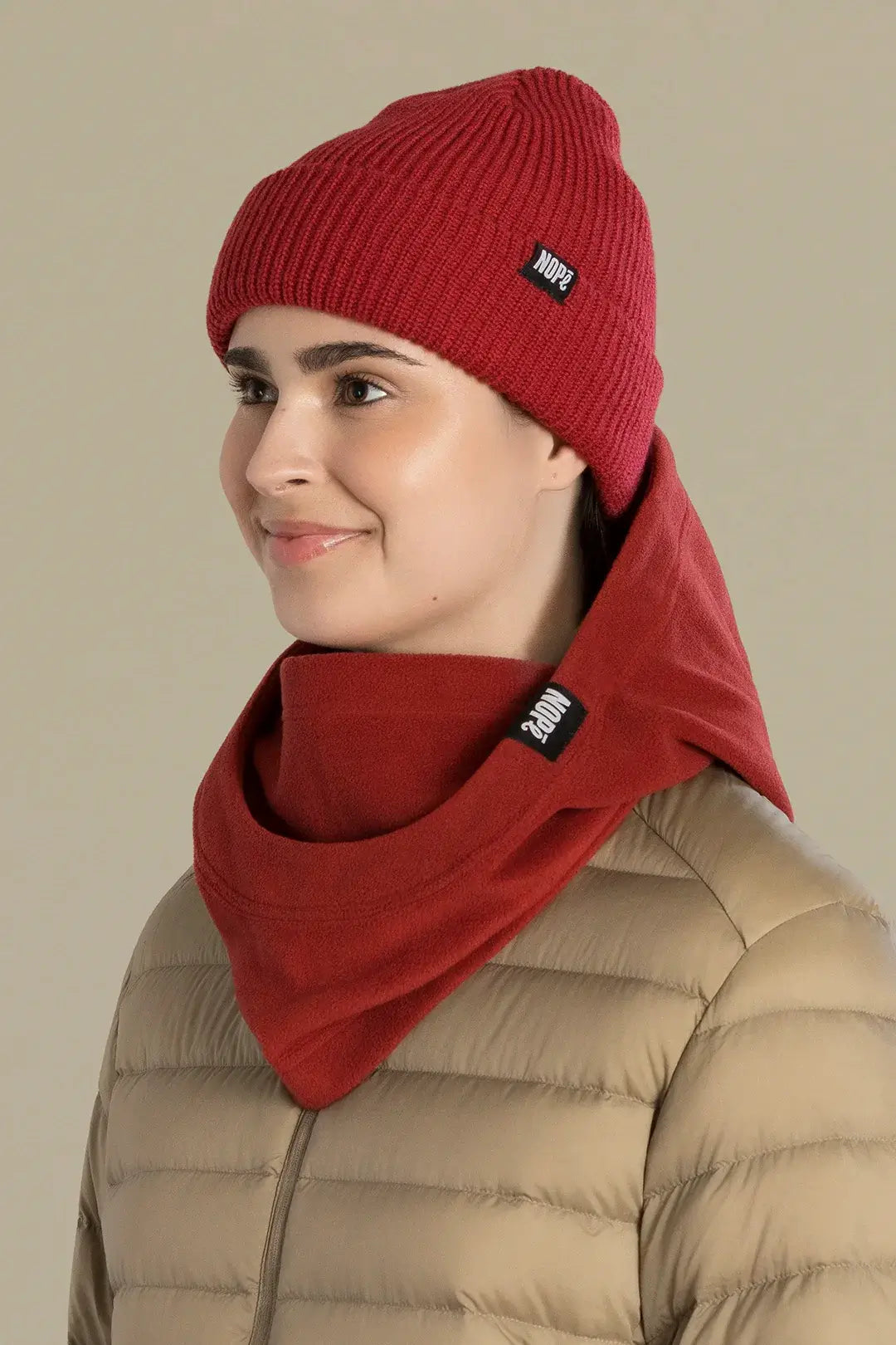 capuche pour adulte nopé de couleur minerai avec beanie minerai