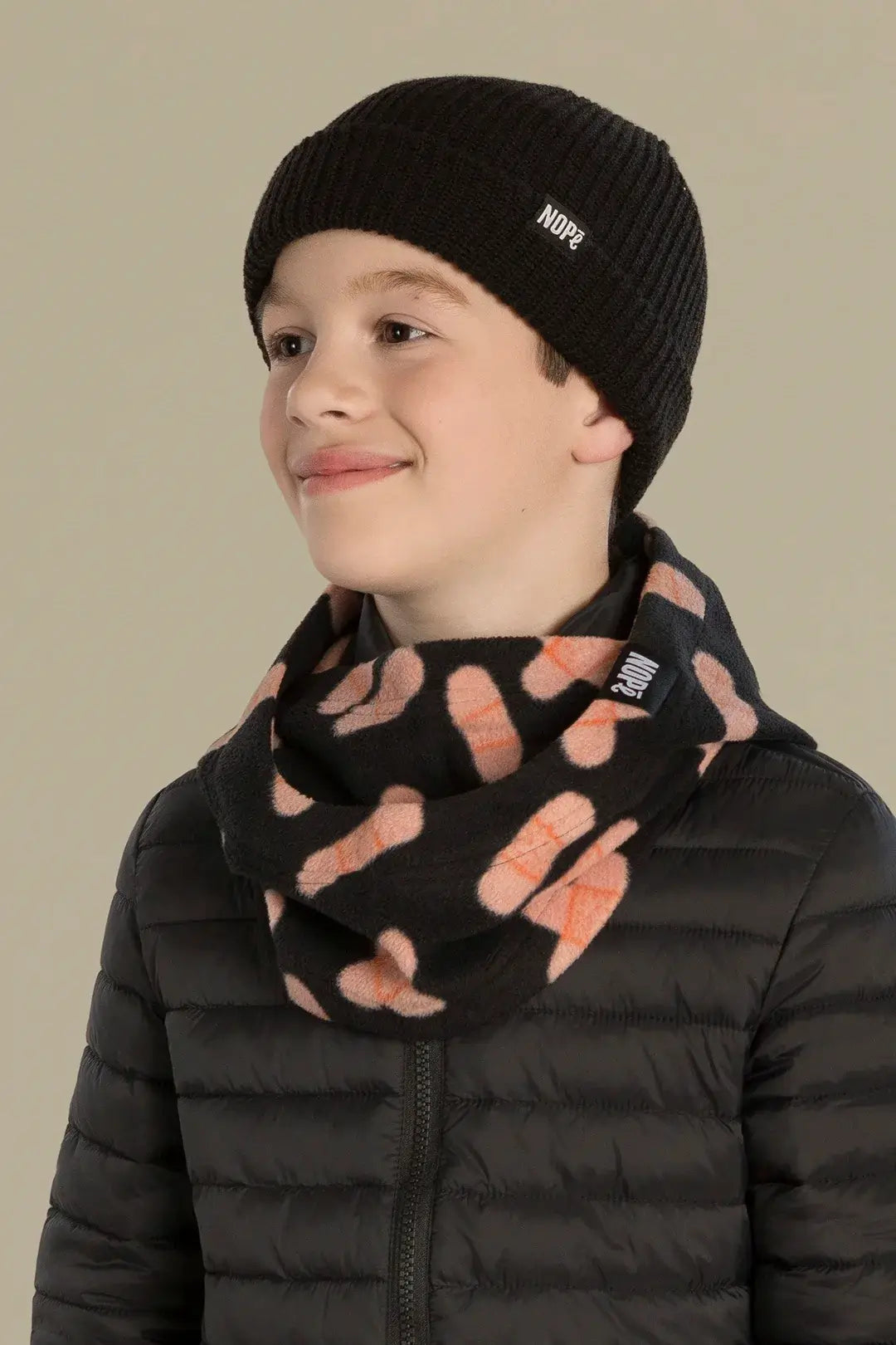 capuche pour enfant nopé de couleur bobo noire avec beanie noir