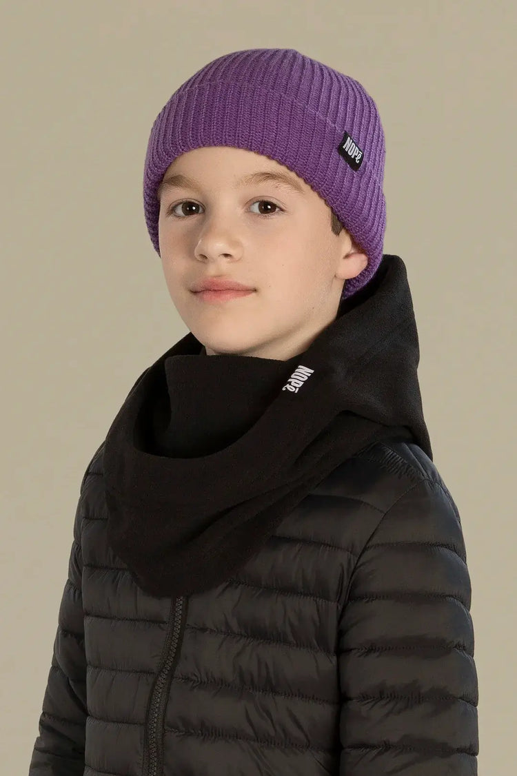 capuche pour enfant nopé de couleur noire avec un beanie couleur raisin