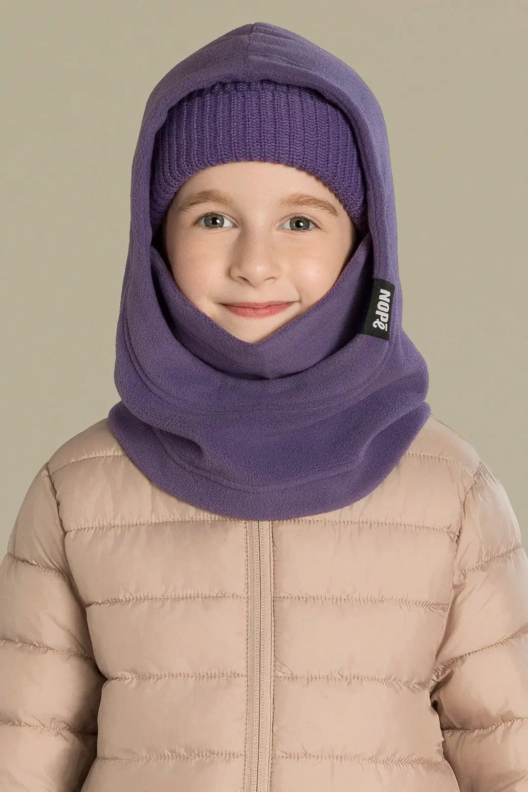 capuche pour enfant nopé et un beanie de couleur raisin