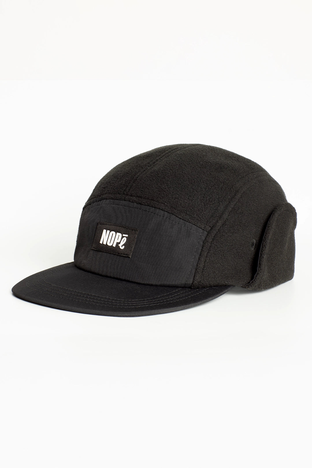 casquette trappeur nopé de couleur noire